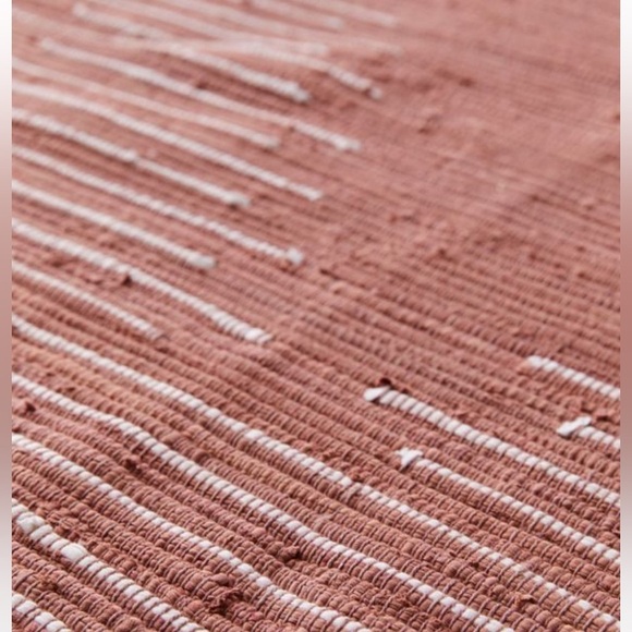Urban Outfitters Wyatt Woven Rug  Size 5 x 7 NWT - Picture 3 of 7